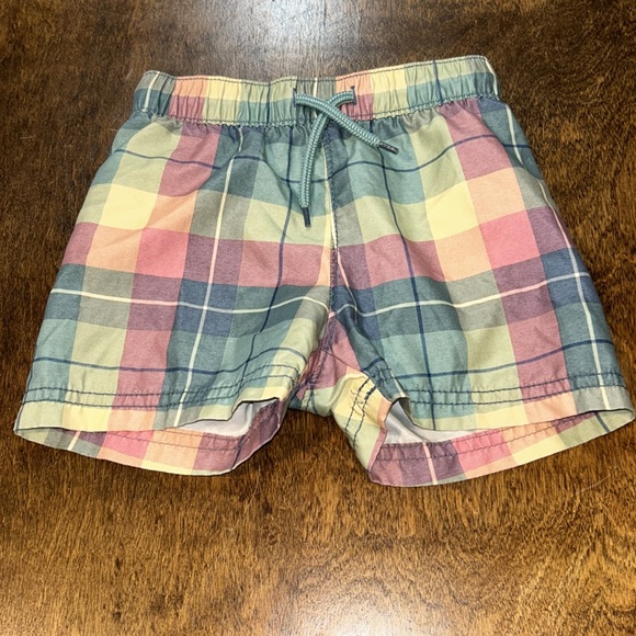 Old Navy Boys Plaid Swim Trunks - Swimsuit Shorts with Elastic Waistband - Picture 3 of 13
